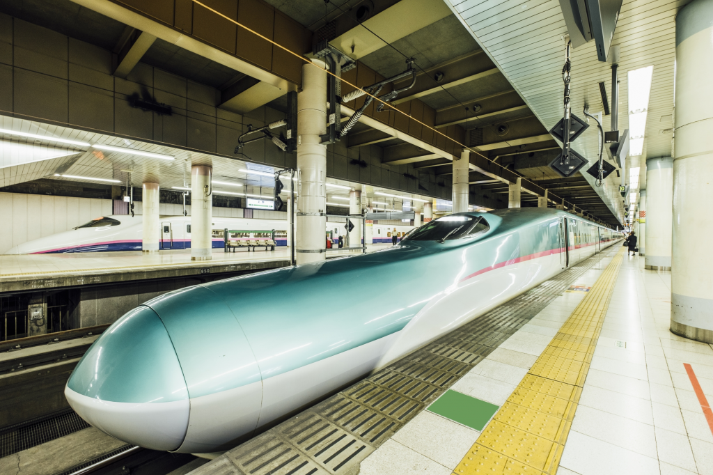 fc9f8-travel-train-working-remotely-in-tokyo-remote-worker-life